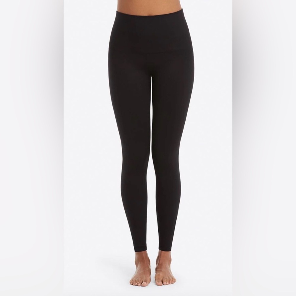 Spanx Look At Me Now Seamless Leggings - NWT - Size XL - Black